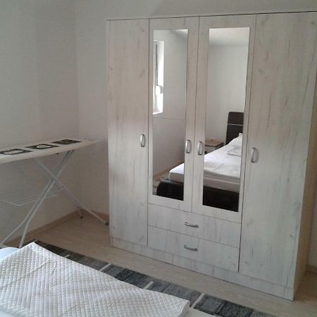 Ferienwohnung Zecirovic Mnebar Exterior foto