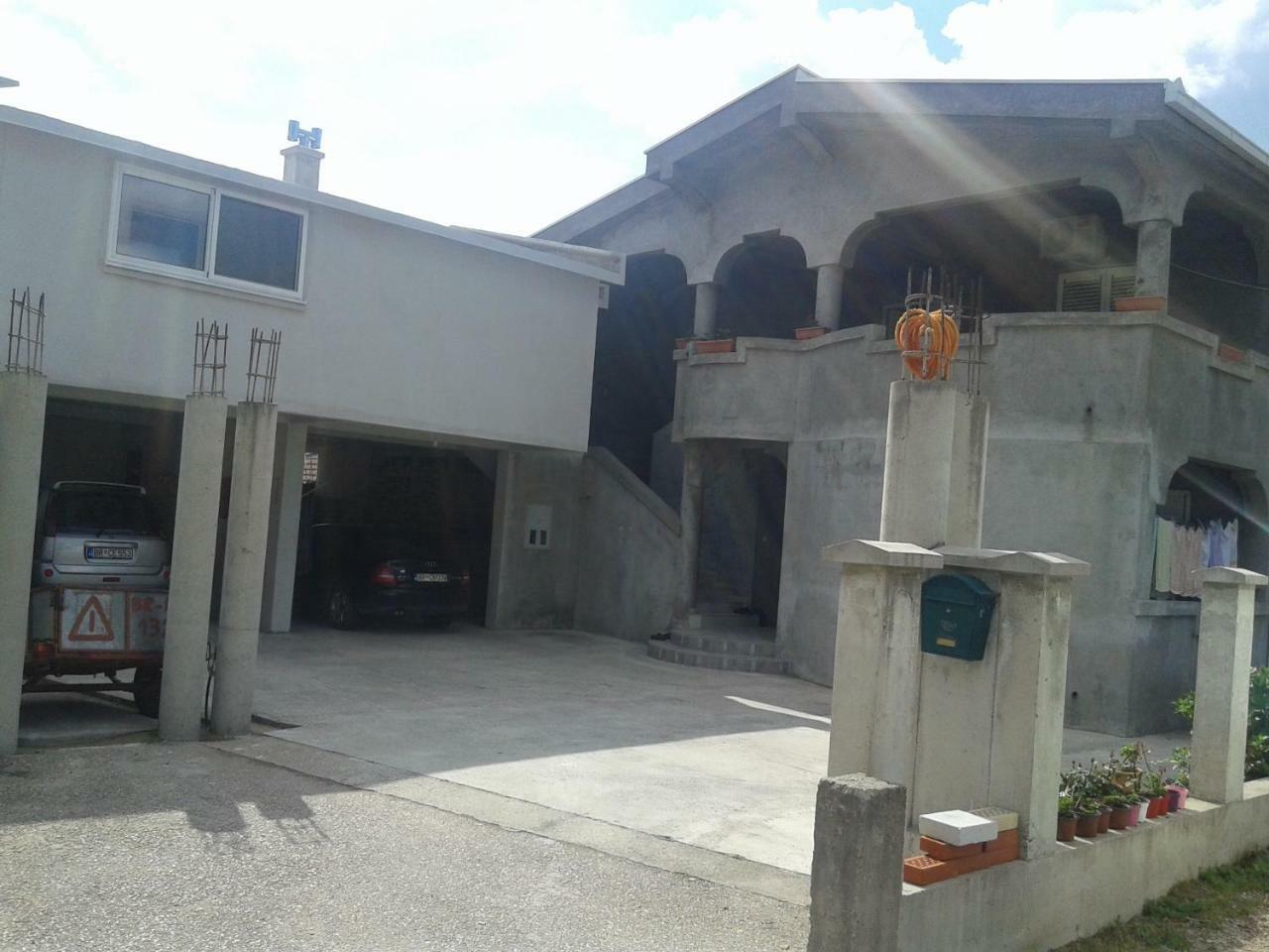 Ferienwohnung Zecirovic Mnebar Exterior foto